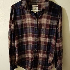 American Eagle AEO. Flannel. Pink and blue. Small.